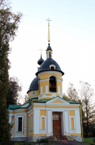 храм Святой Живоначальной Троицы. п.Гостилицы-